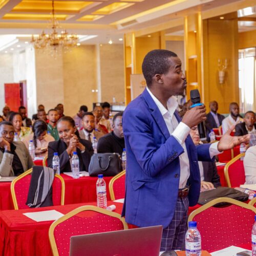 Liderança que Adoece: Sinais de Líderes Disfuncionais e Seus Impactos no Clima Organizacional